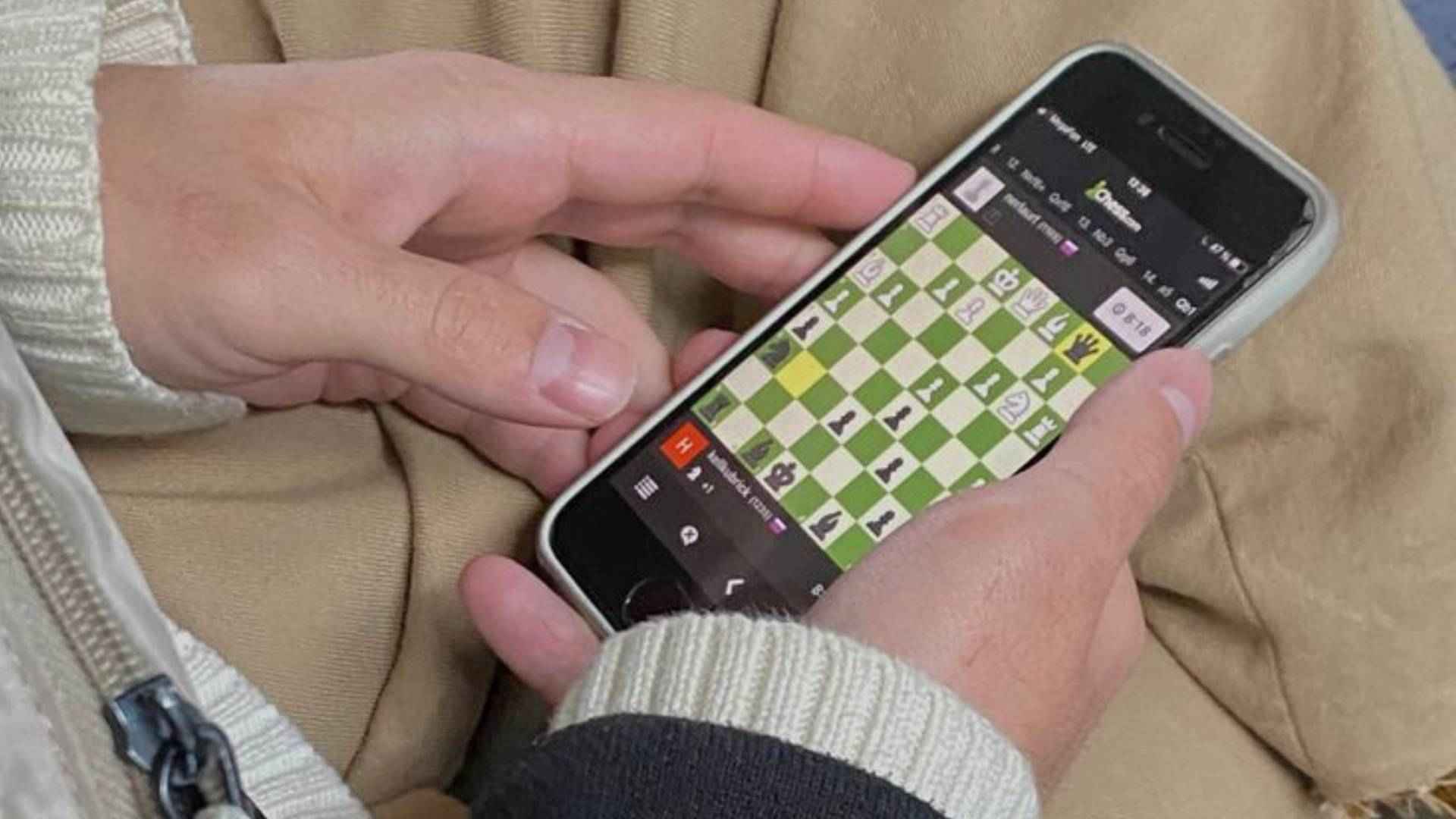 How To Connect A PS4 Controller To Android